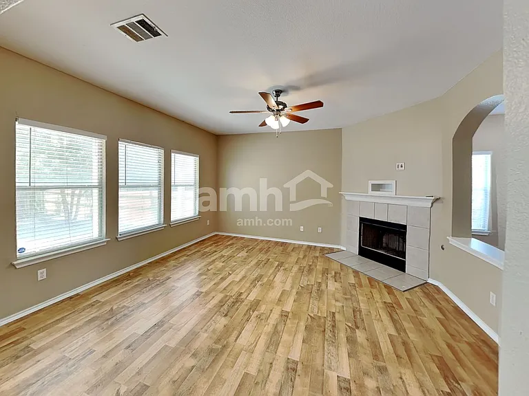 149 Ashwood — Photo 7
