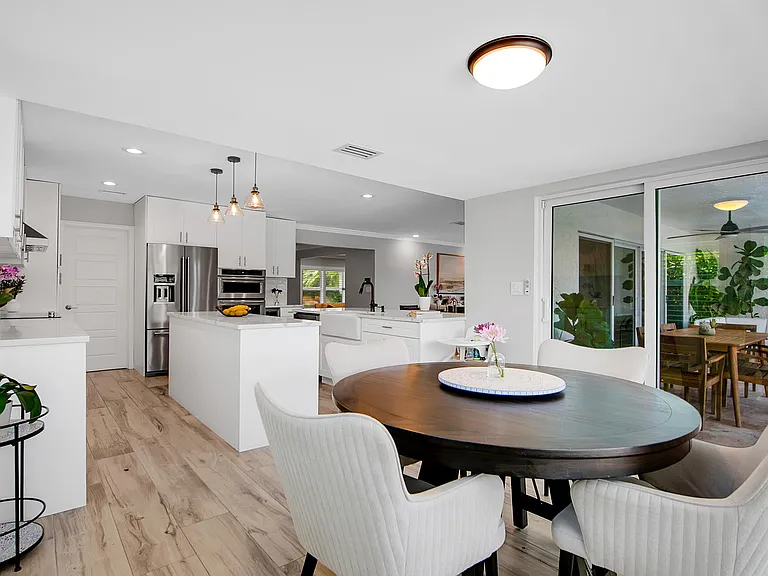23313 Lago Mar Cir — Photo 14