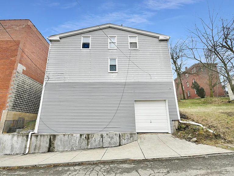 2040 Brownsville Rd #A — Photo 18