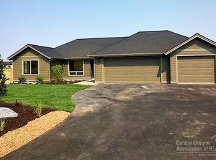 2208 NE Bunchgrass Ct, Madras, OR 97741