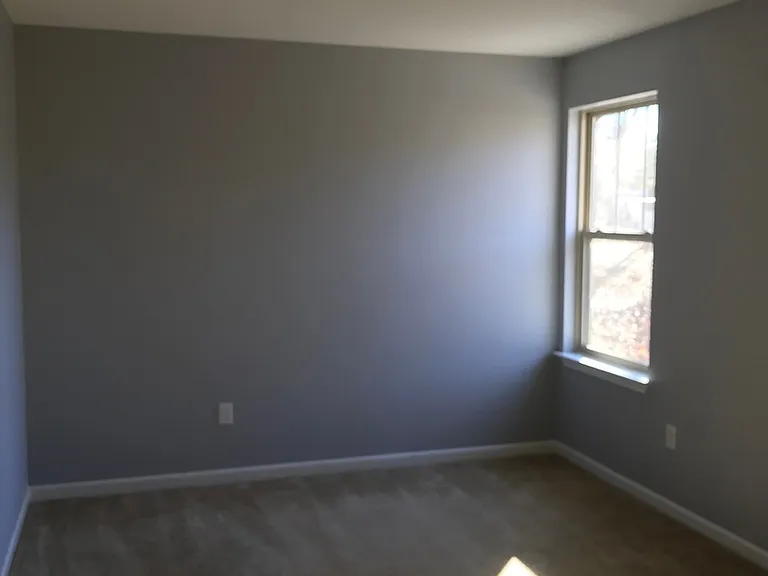 69 Thunderbird Dr — Photo 12