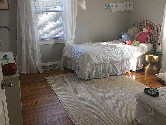 Bedroom double closets 