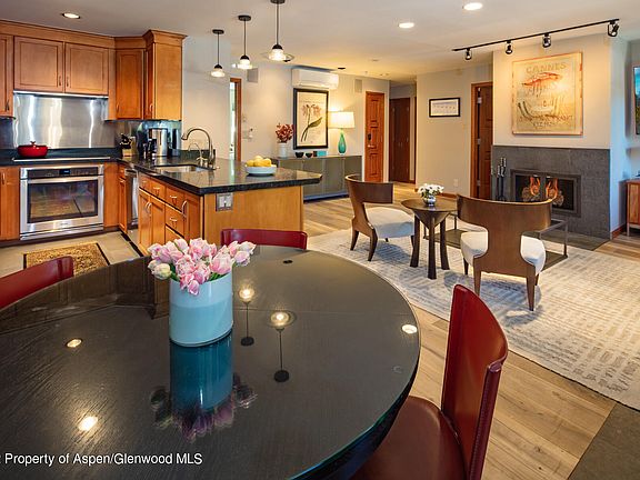 2nd image of 940 Waters Ave #309