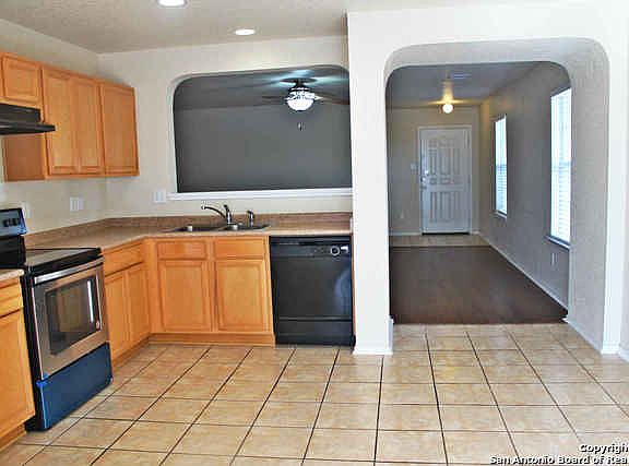 5th image of 6030 Lakeview Dr