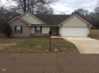 414 Terry Lane, Senatobia, MS 38668