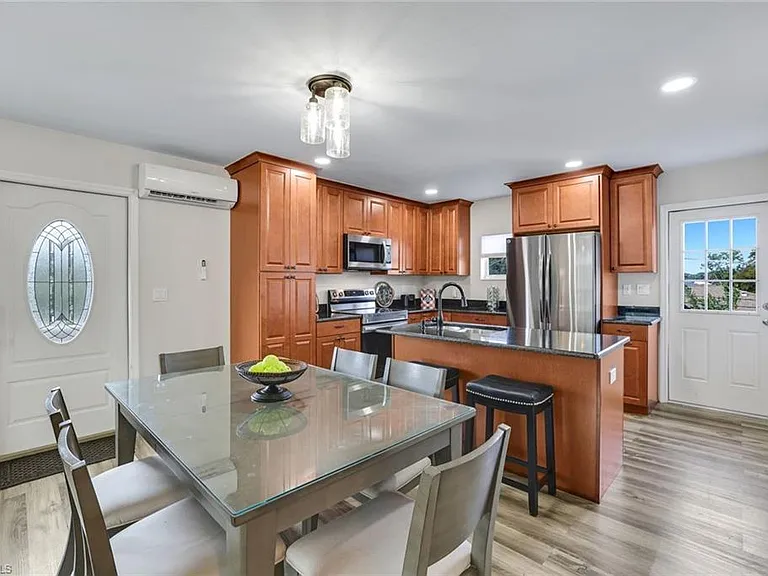 3561 Thomasson Dr — Photo 11