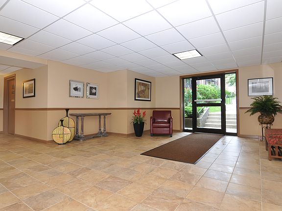 3rd image of 115 Dehaven Dr APT 308