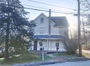 2 Naples Ave, Woburn, MA 01801