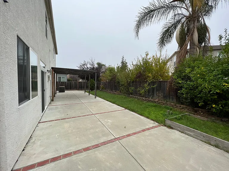 10413 Bunker Ln — Photo 31