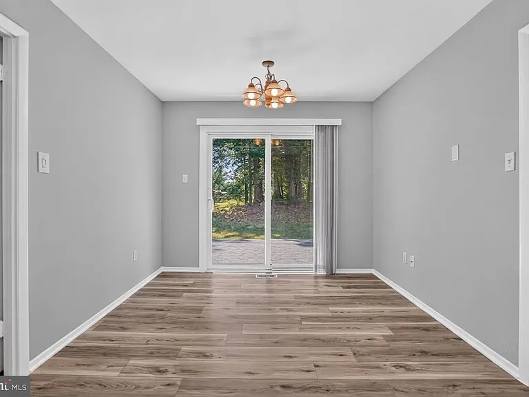 4202 Marble Ln — Photo 5