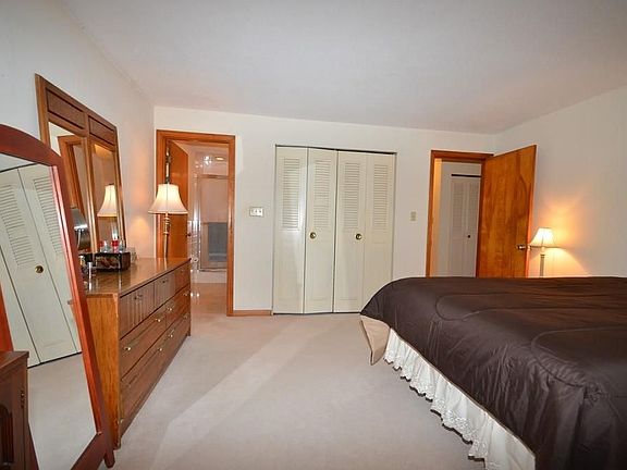 4th image of 88 Farrwood Ave APT 11