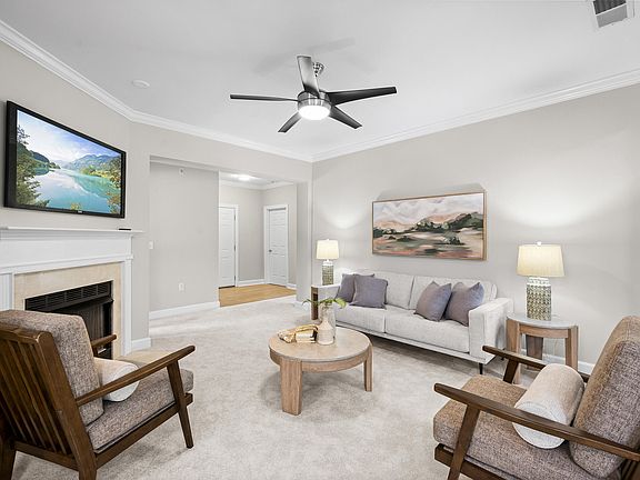 3rd image of 100 Northbrook Dr APT 207