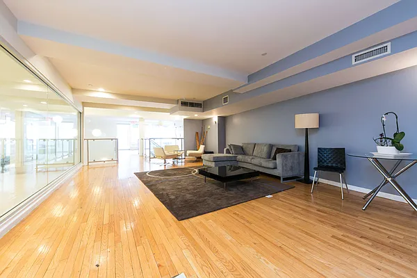 Rented by Alina Levina, LREB | media 17