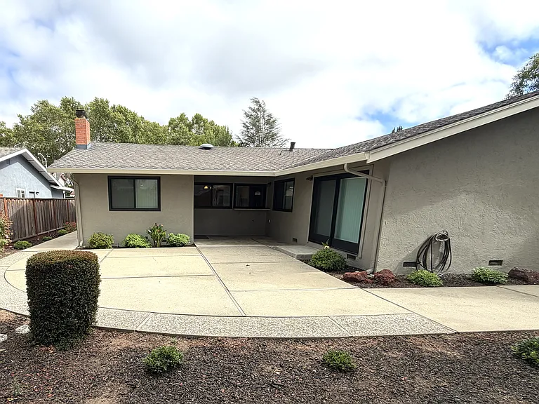 7387 Hillsdale Dr — Photo 17