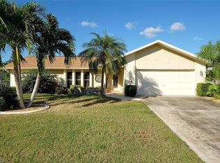 915 SE 21st Ln, Cape Coral, FL 33990