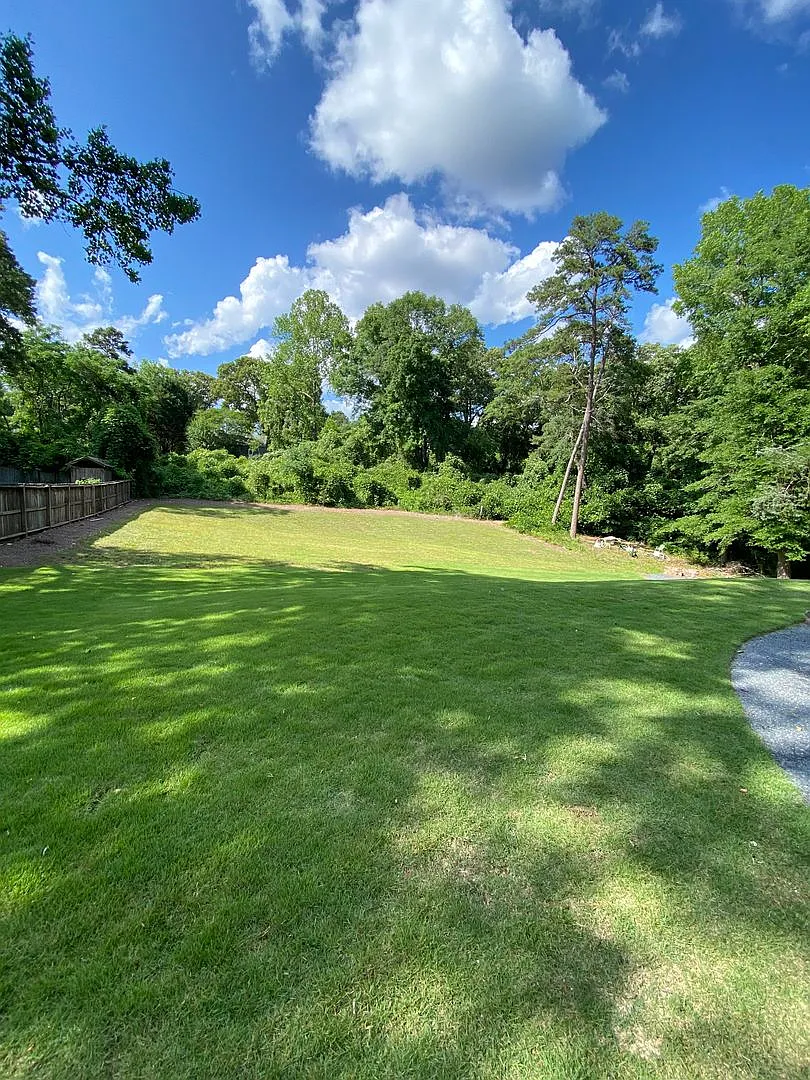 Lakeview Dr - 1011 — Photo 4