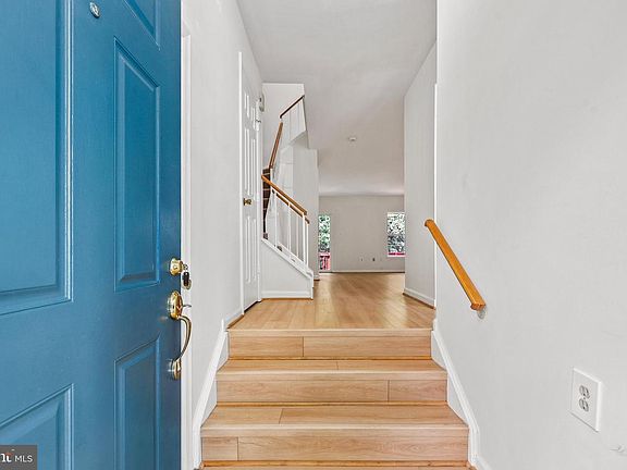 3rd image of 5166 Havering Way