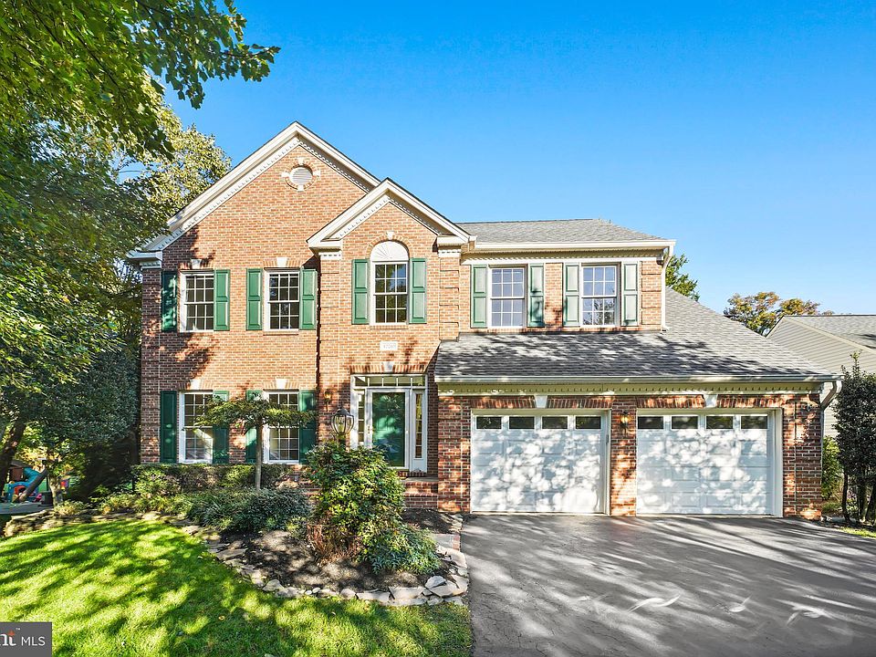 1st image of 12710 Fox Woods Dr