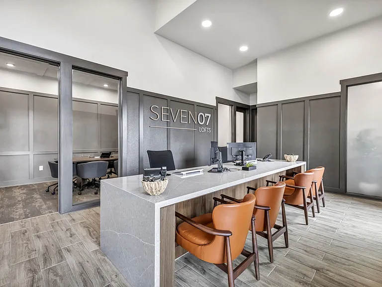 Seven07 Lofts — Photo 26