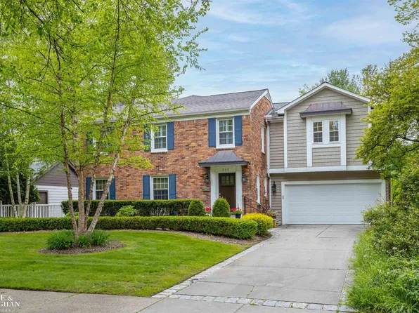265 Beaupre Ave, Grosse Pointe Farms, MI 48236