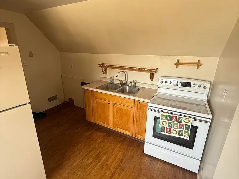 713 Terrace Ave #1/2 — Photo 5