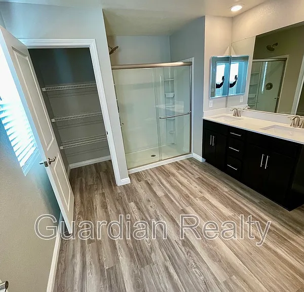 3189 Brynley Ave — Photo 2