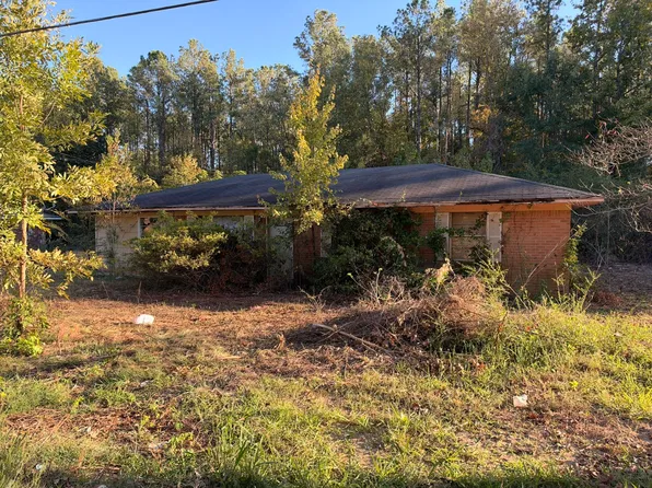 180 Kennedy Dr, Vardaman, MS 38878