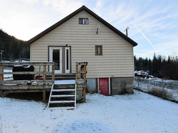 2nd image of 827 & 835 Lower Page Rd