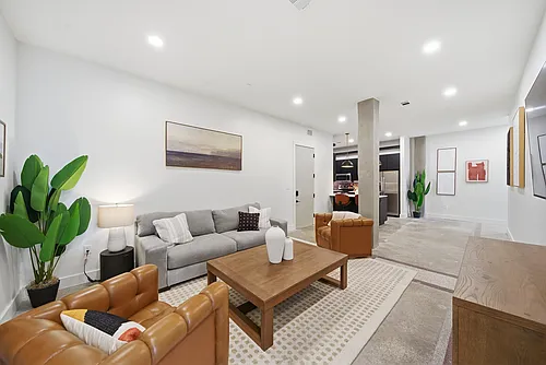 Floor plan 2 BD - Furnished