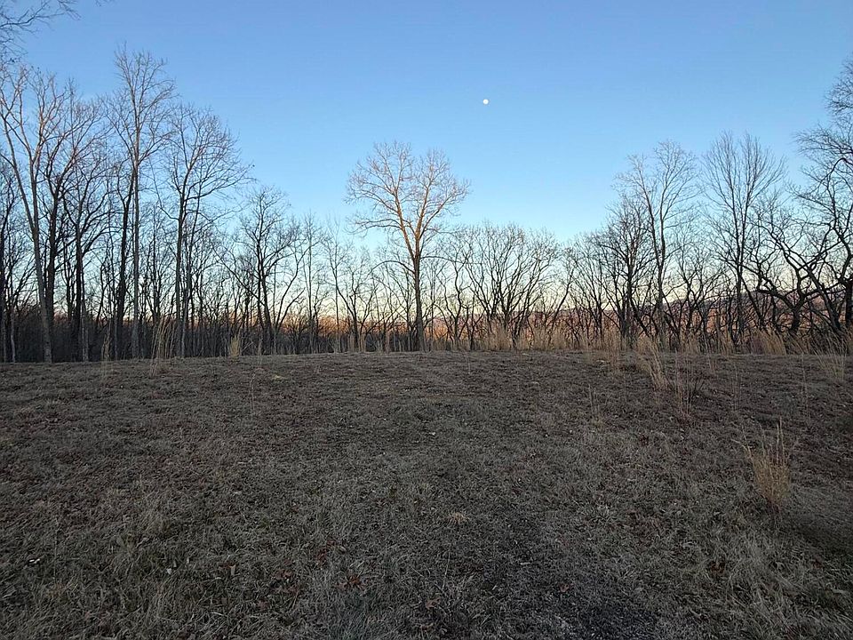 2nd image of Hunter Hills Dr