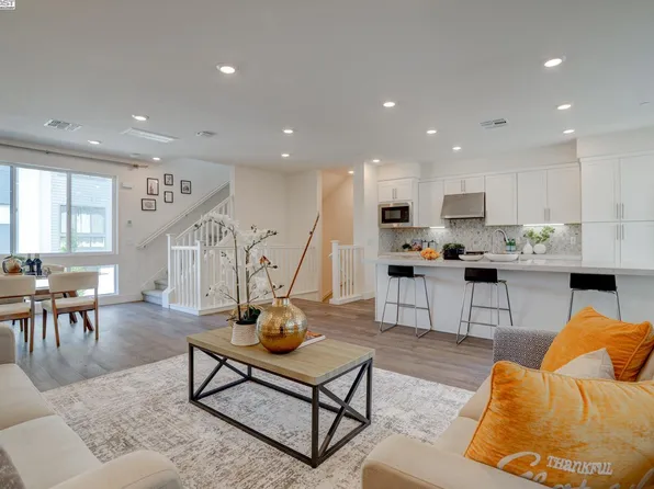 45099 Impress Cmn Unit 1003, Fremont, CA 94538