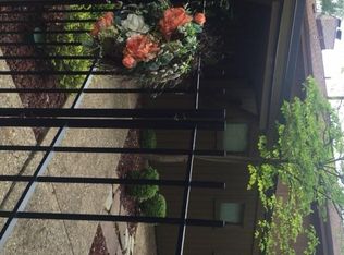 297 N Rd Ne, Warren, OH 44484