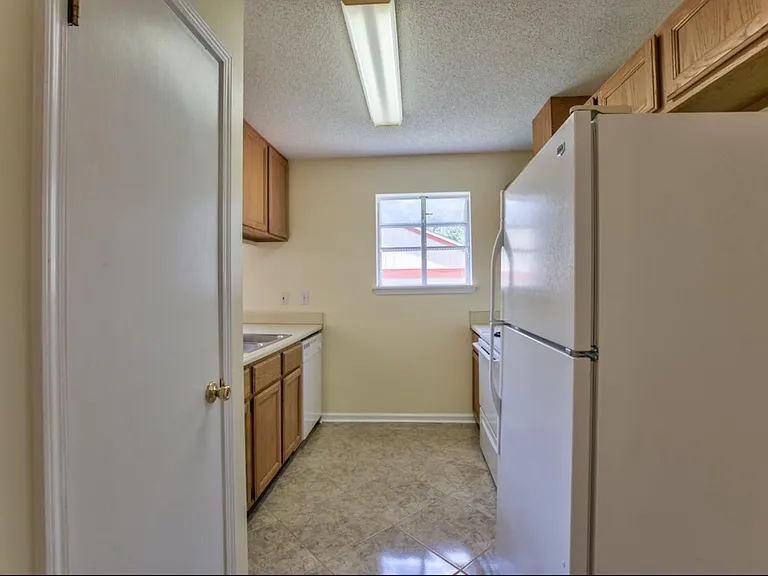 2836 Gulfwind Dr N — Photo 5