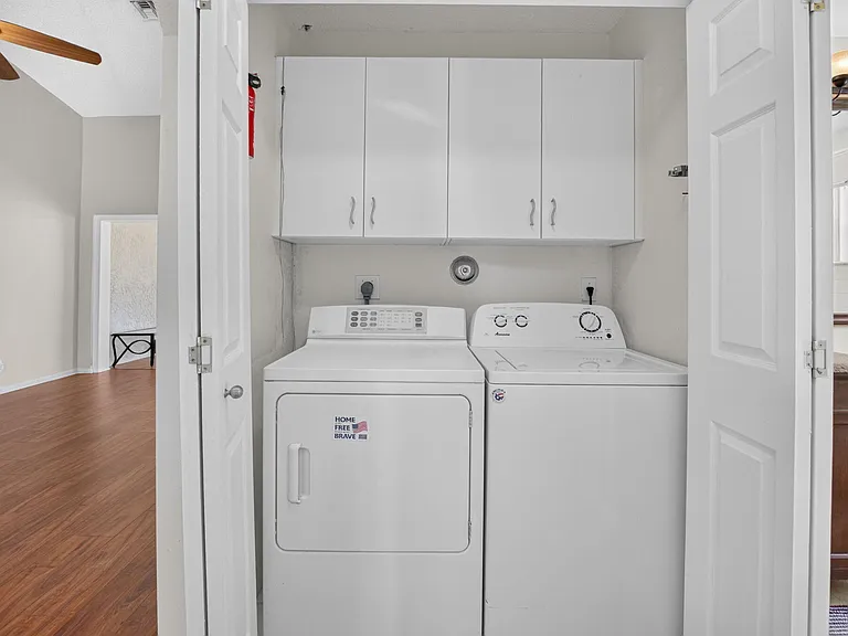 8108 Summer Shores Dr — Photo 26