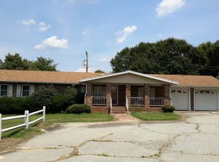 72 Arvil Ln, Laurens, SC 29360