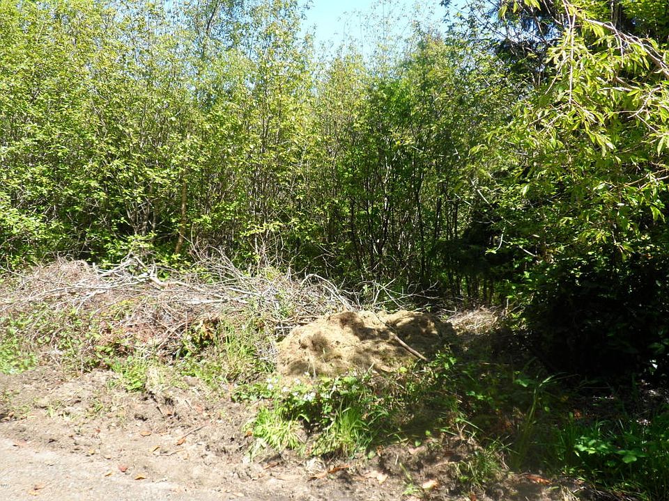 1st image of 150 S Crestline Dr