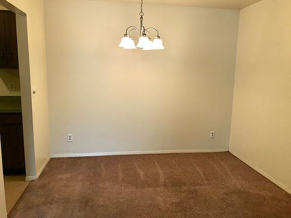 4th image of 2717 Boxwood Ln