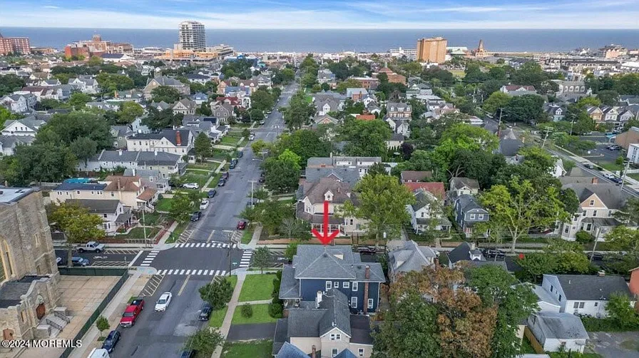 1 bed, 1000 sqft, $2,200 — Photo 3