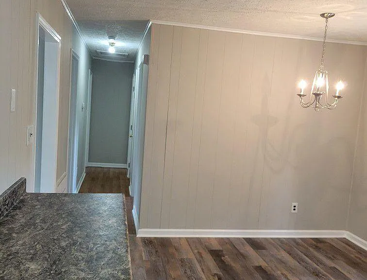 409 Dula St — Photo 5