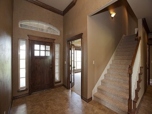 2nd image of 4862 Breeze Dr