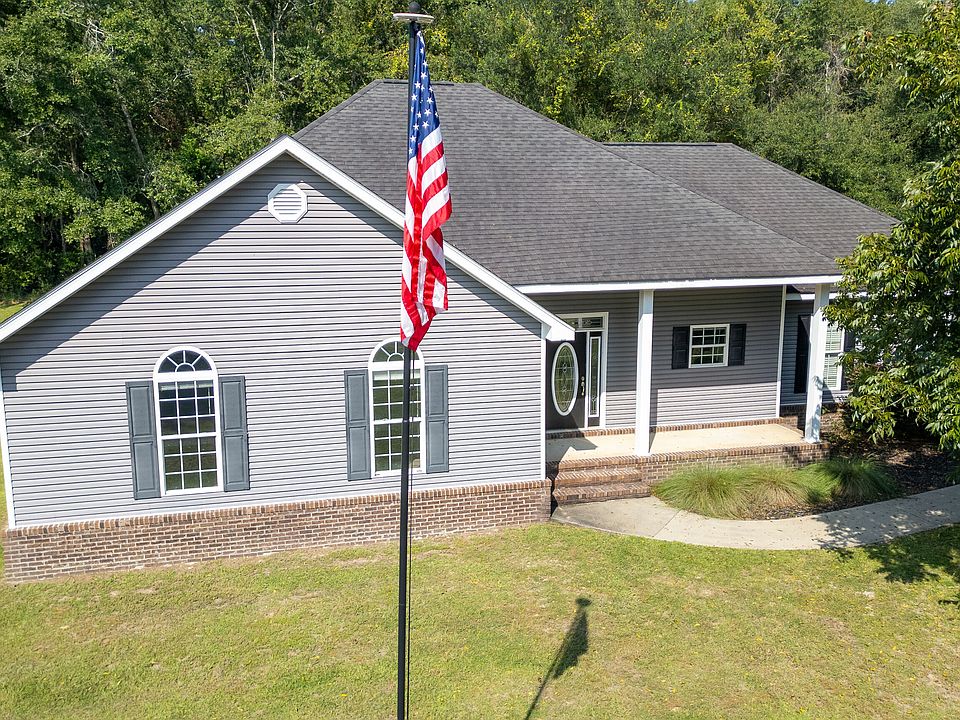 1st image of 21 Bailey Dr