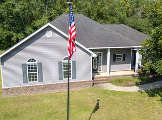 21 Bailey Dr, Jesup, GA 31545