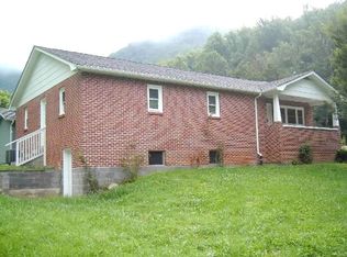 11 Arctic Ln, Sylva, NC 28779