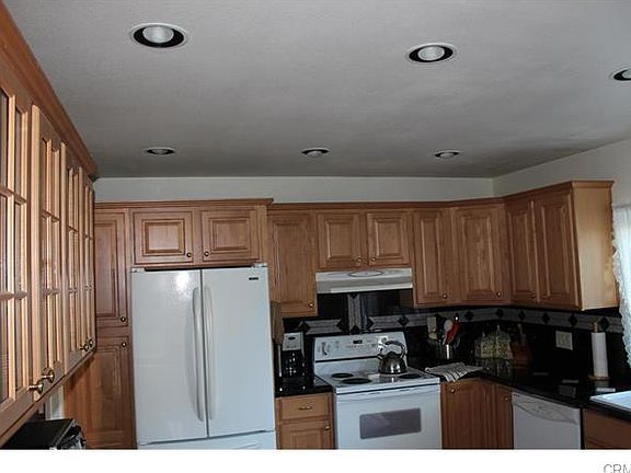 4th image of 31 Briarwood Ln #72
