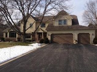 1294 Karyn Ct, Dundee, IL 60118