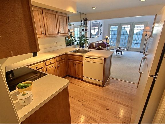 3rd image of 20619 Highland Hall Dr