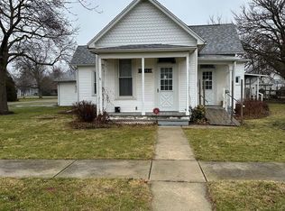 511 W Cedar St, Le Roy, IL