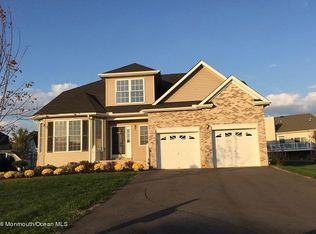 424 Edinburgh Pl, Marlboro, NJ 07746