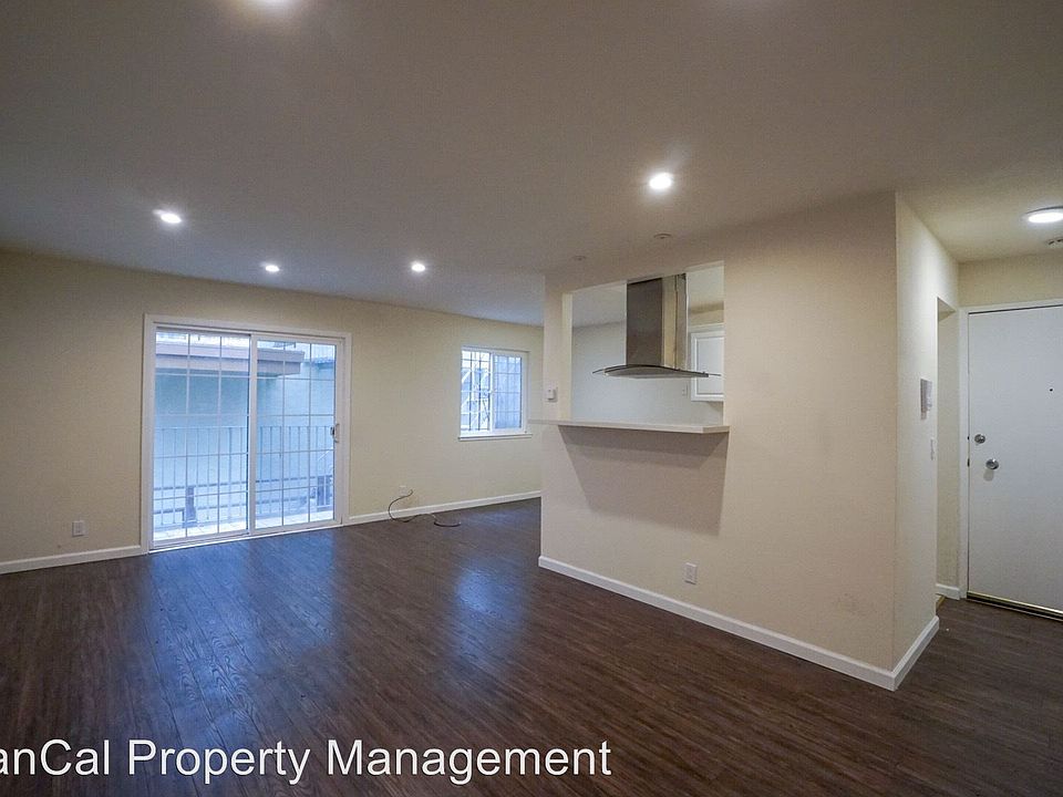 1st image of 671 Villa St