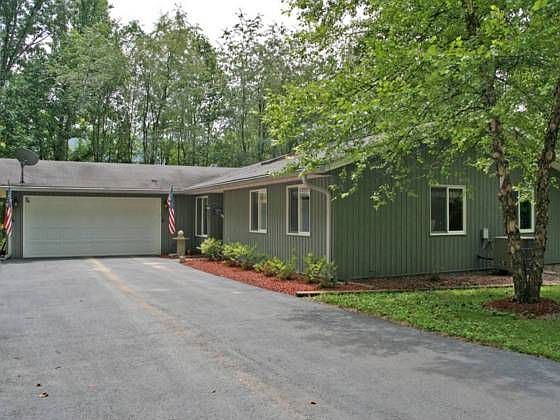 1st image of 144 Deer Run Dr
